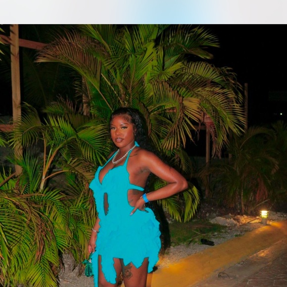 Blue Asymmetrical Ruffled High-Low Dress - Picture 4 of 5